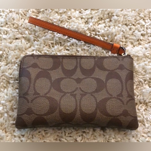 NWOT Coach Wristlet Wallet With Rainbow Print Brown MultiColors - Picture 2 of 4